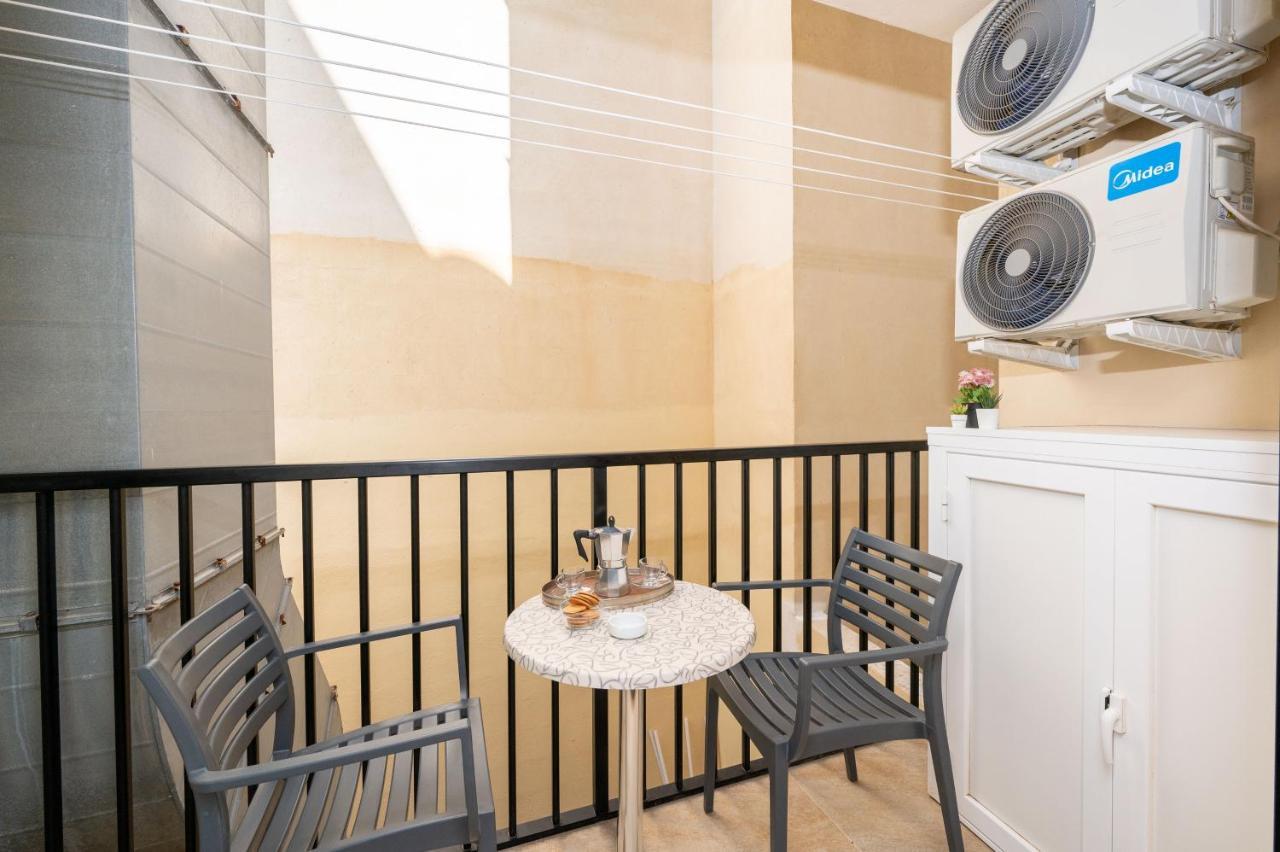 Islet Promenade Seafront Family Apartment With 2 Balconies By Getawaysmalta St. Paul's Bay Esterno foto